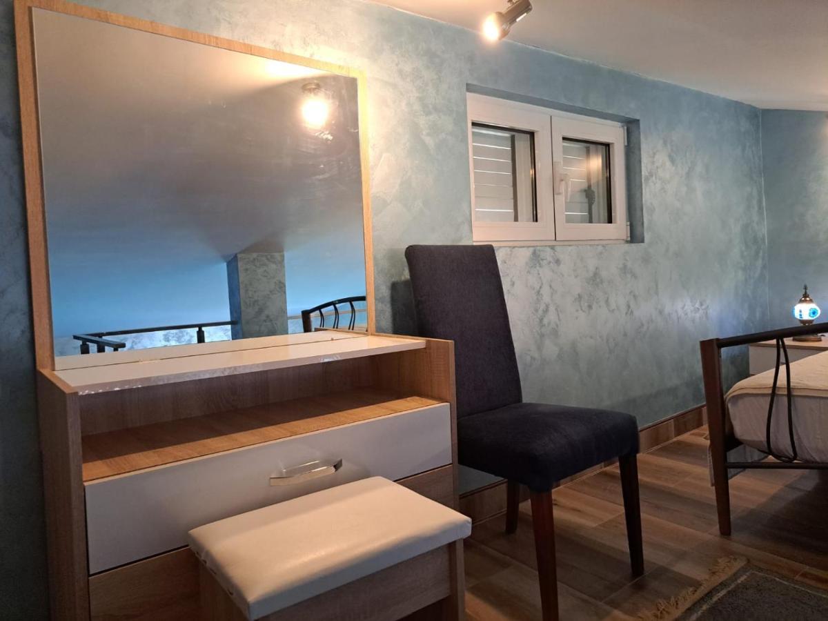 Apartments With Sea View In Prcanj Kotor Dış mekan fotoğraf